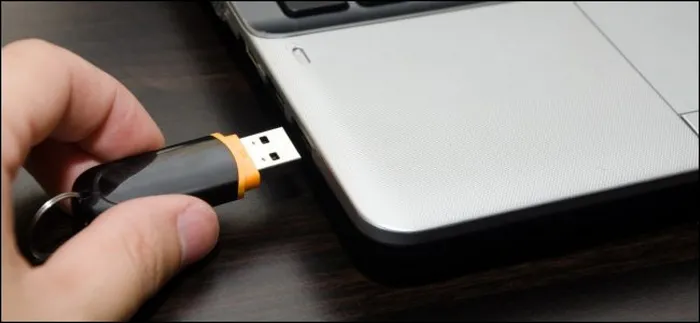 Plug USB to Computer